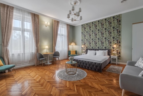 Central Park One, apartment with fireplace FlatWhite Properties