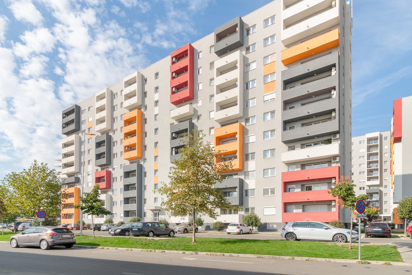 Lotus Flat 16 FlatWhite Properties