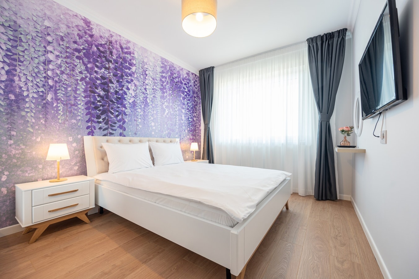 Lilla Seven 8 FlatWhite Properties