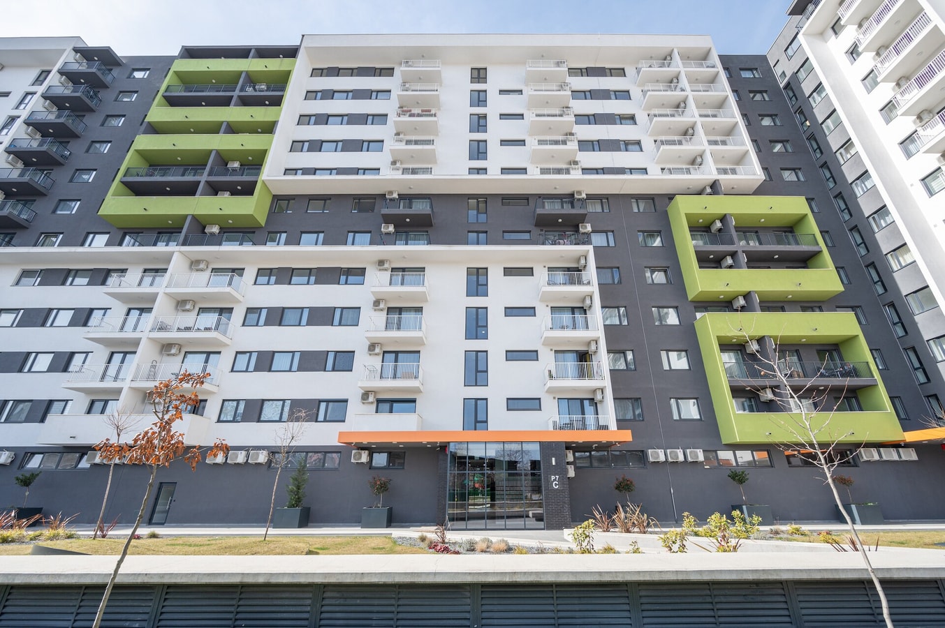 Lilla Seven 17 FlatWhite Properties