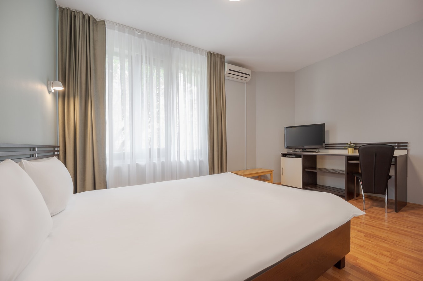 Tei Inn 20 FlatWhite Properties