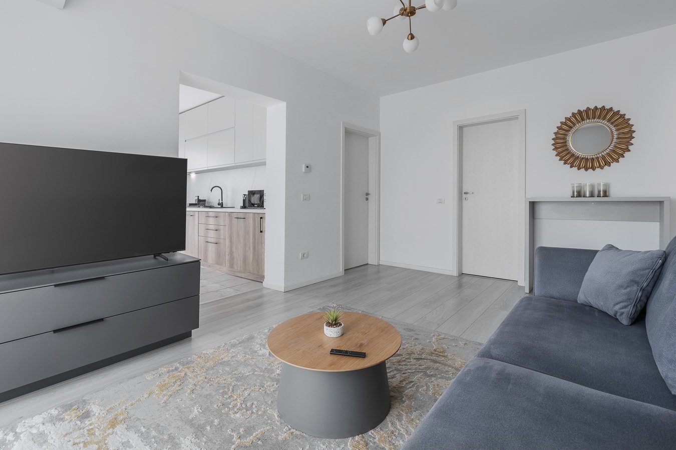 Rosewood Gold 6 FlatWhite Properties