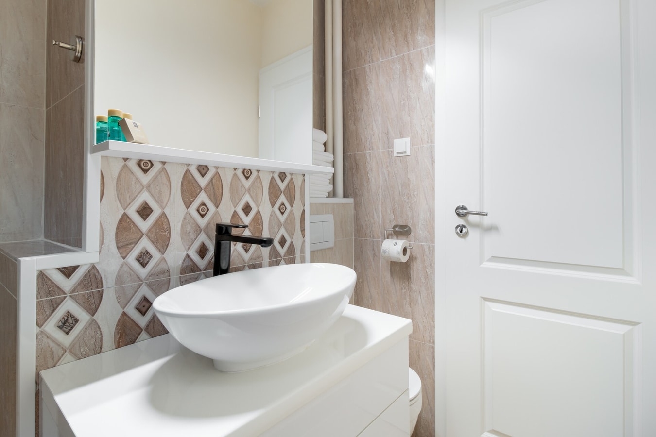 Sovata Studio 10 FlatWhite Properties