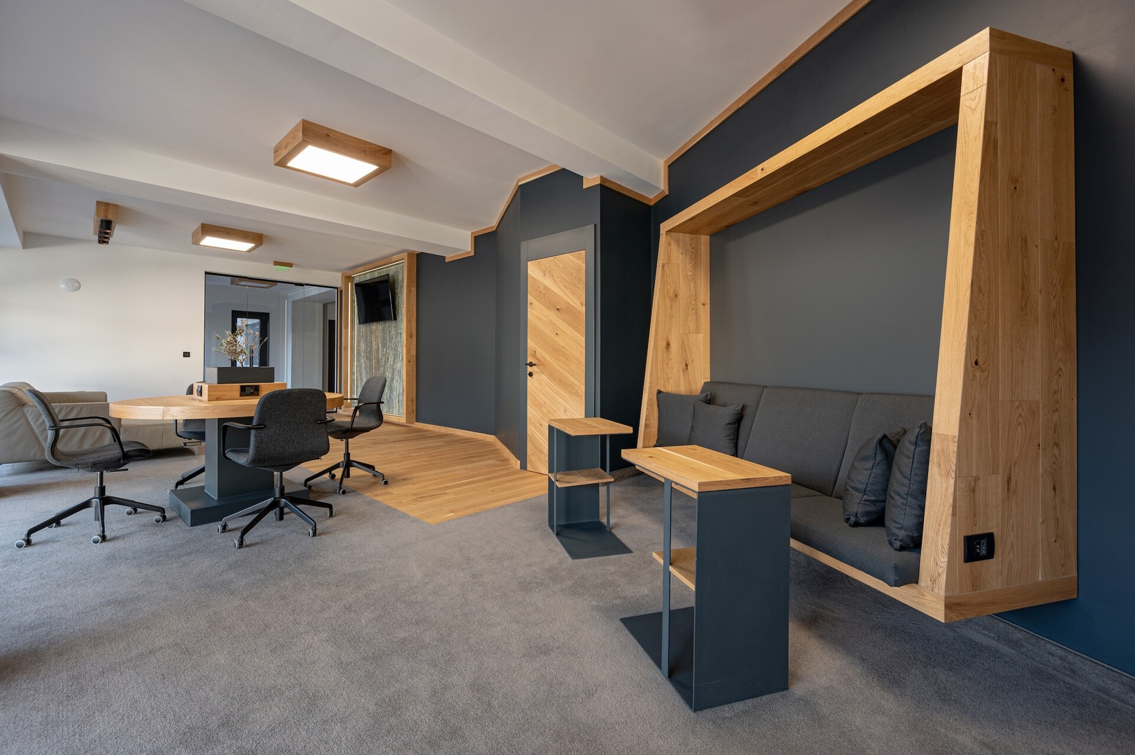 Calvin Six 20 FlatWhite Properties