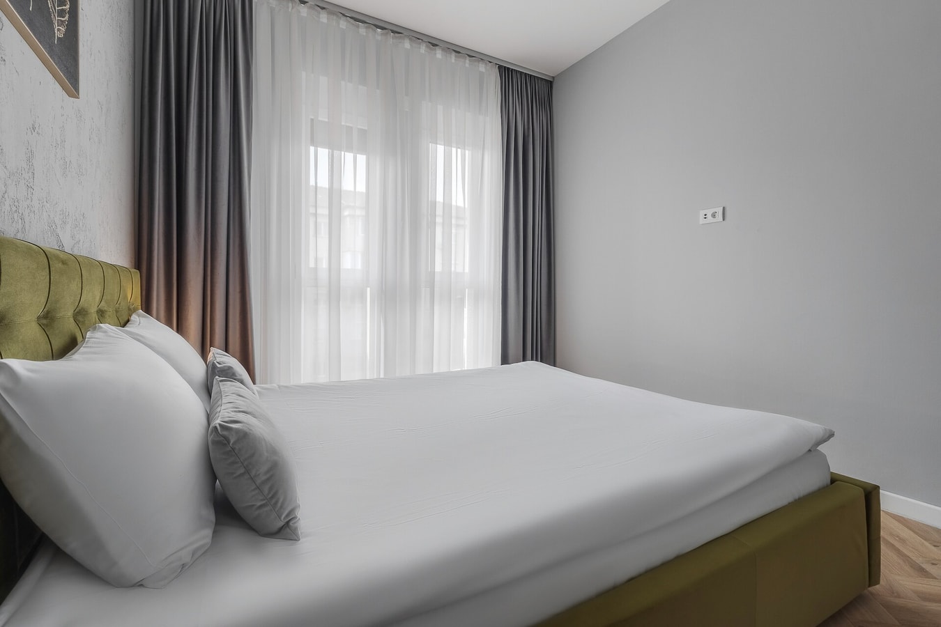 The Golden Leaf Two 11 FlatWhite Properties