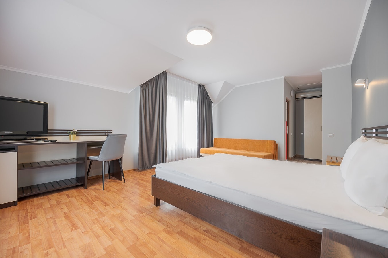 Tei Inn 15 FlatWhite Properties