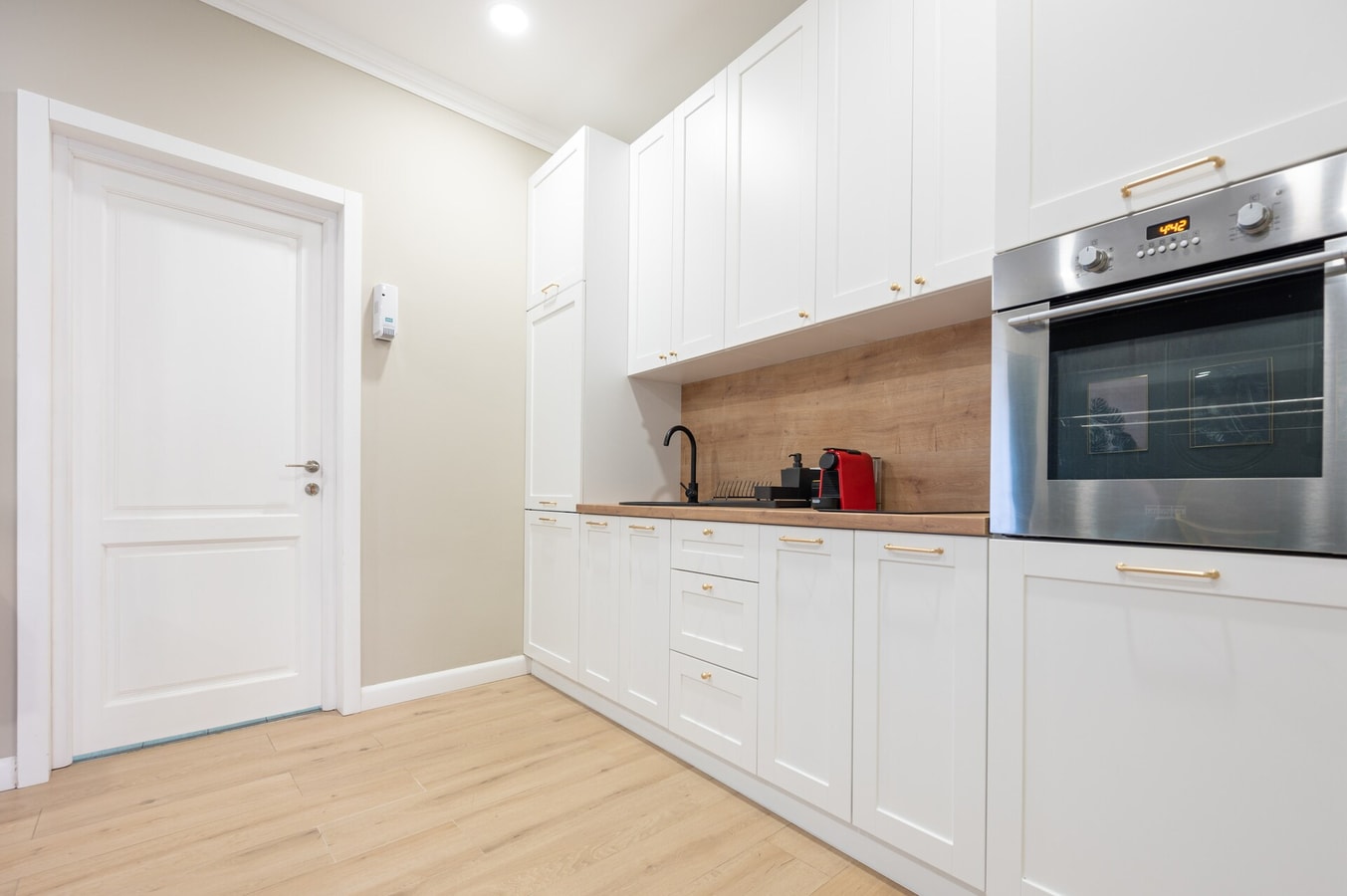 House Flat 11 FlatWhite Properties