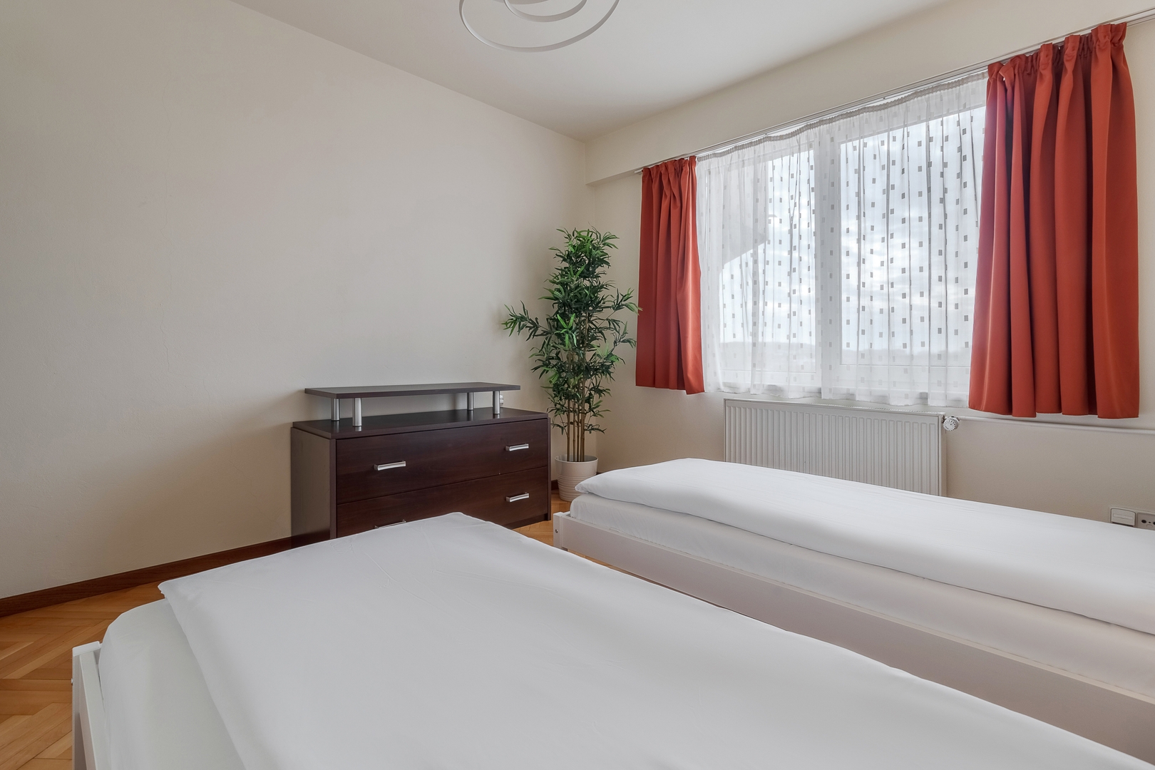 Scala Flat 17 FlatWhite Properties