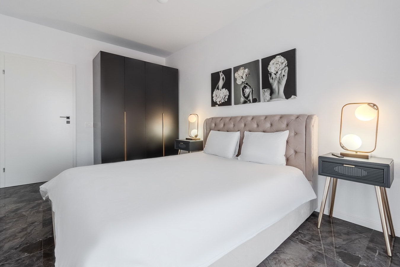 Sunset Flat 7 FlatWhite Properties