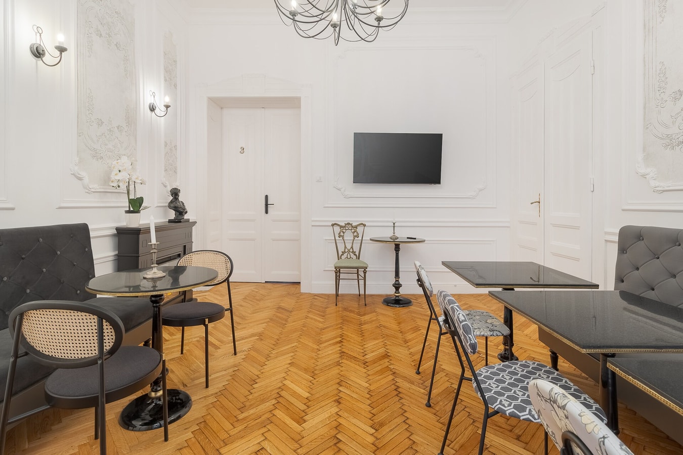 Arta Residence Three 20 FlatWhite Properties