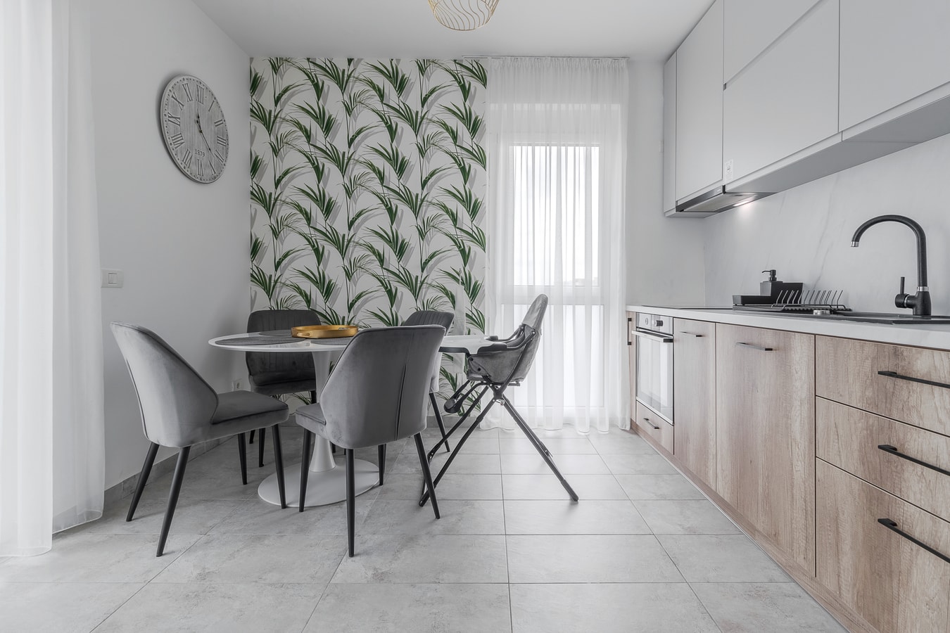 Rosewood Gold 9 FlatWhite Properties