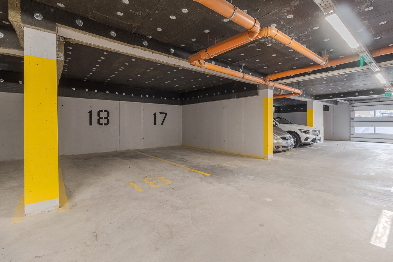 Arena Vista 25 FlatWhite Properties