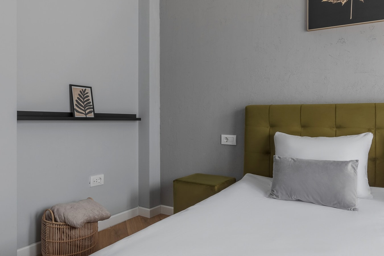 The Golden Leaf Two 10 FlatWhite Properties