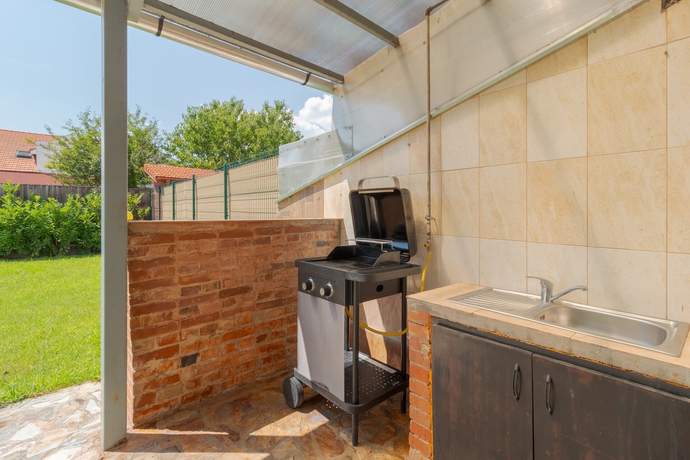 Salca Home 21 FlatWhite Properties