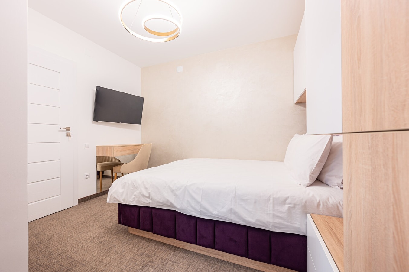 Villa Klia with jacuzzi, sauna near Baile Felix 24 FlatWhite Properties