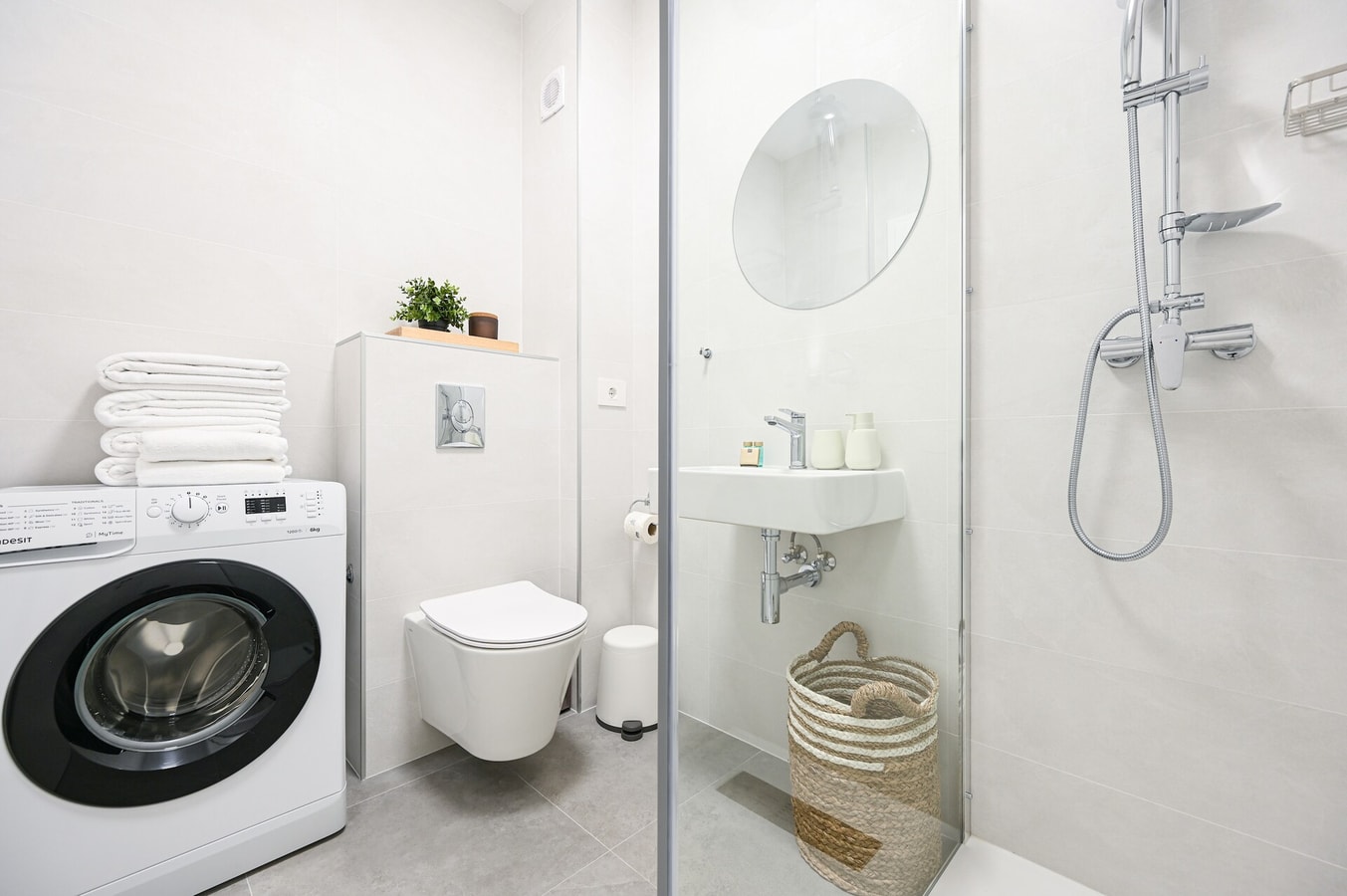 KM 401 - Marilyn Flat 10 FlatWhite Properties