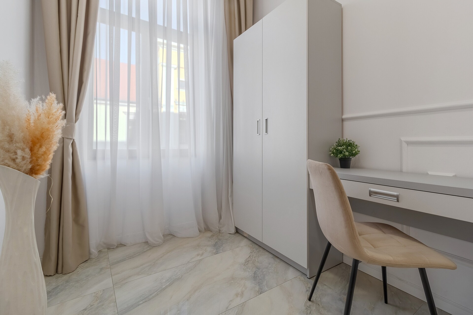 Marble Flat 11 FlatWhite Properties