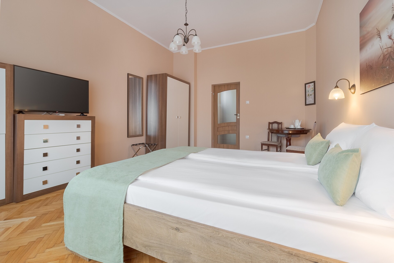Il Teatro 14 FlatWhite Properties