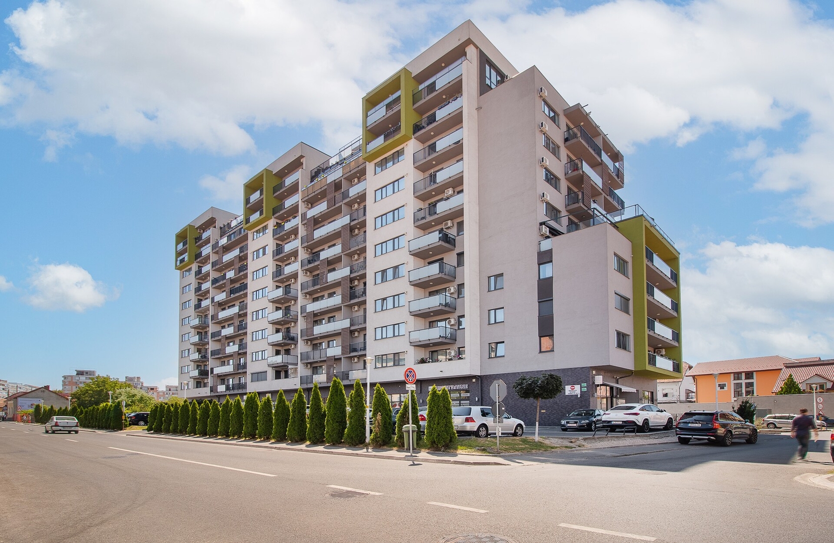 Warm Flat 17 FlatWhite Properties