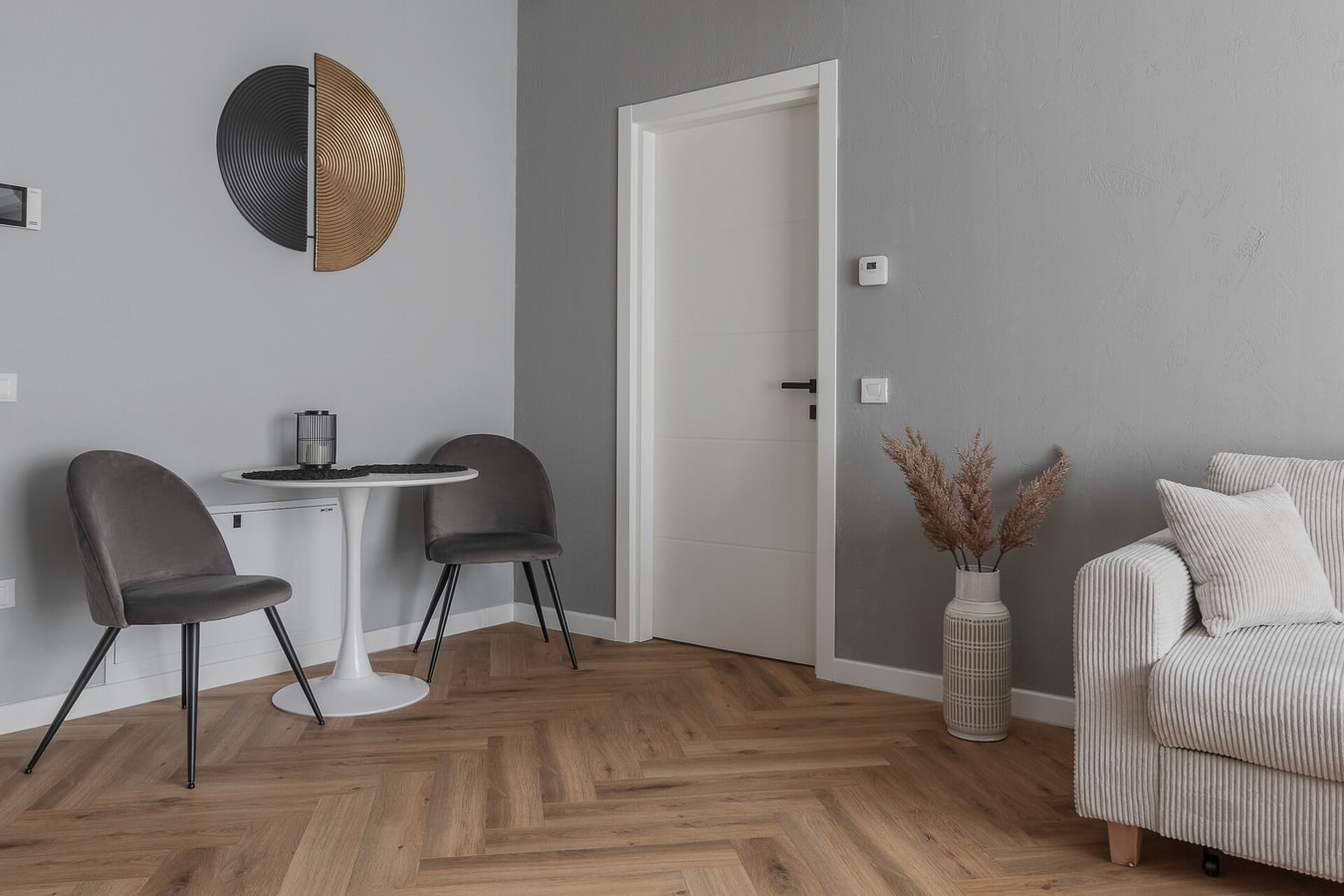 The Golden Leaf Two 8 FlatWhite Properties