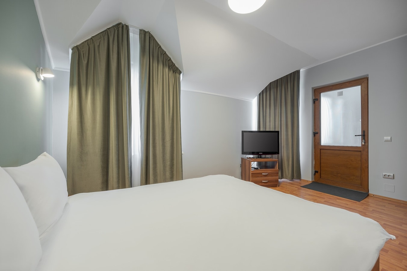 Tei Inn 25 FlatWhite Properties