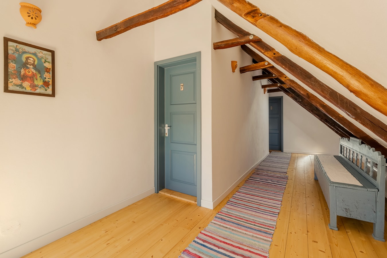 Casa Veche Leheceni (8-Room Country House) 48 FlatWhite Properties