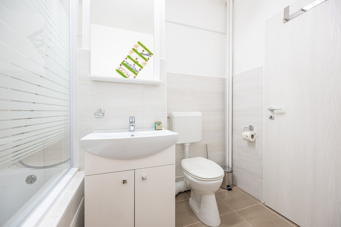 Costaforu Flat 11 FlatWhite Properties