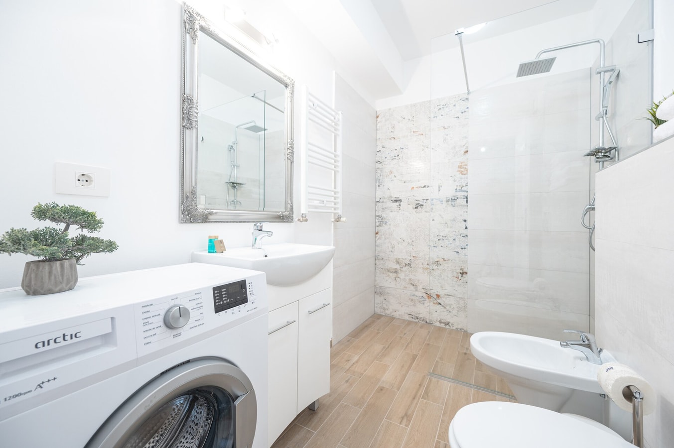 Brick Flats 803 - White Bricks Flat 9 FlatWhite Properties