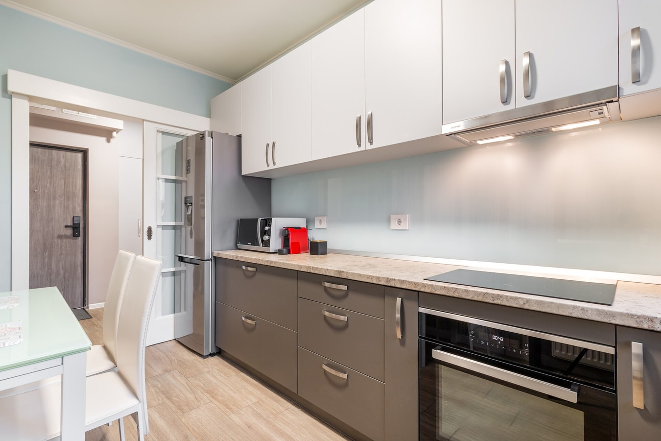 Quebec Flat 10 FlatWhite Properties