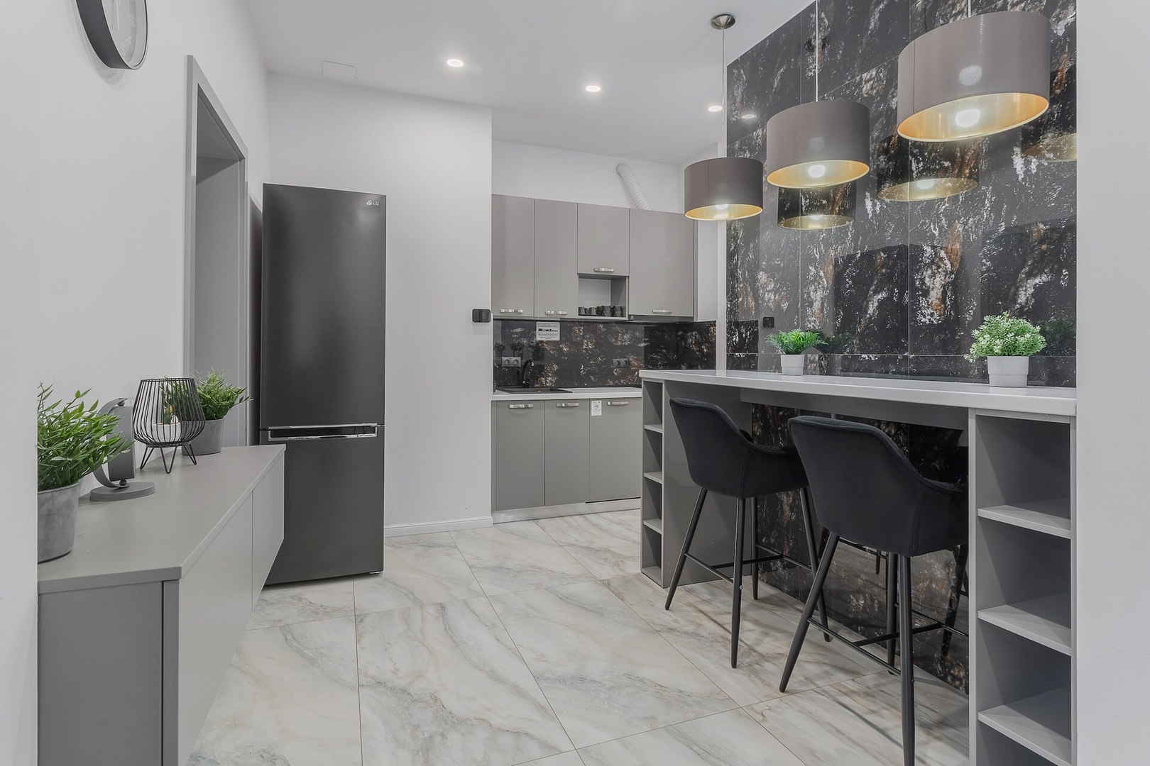 Marble Flat 6 FlatWhite Properties