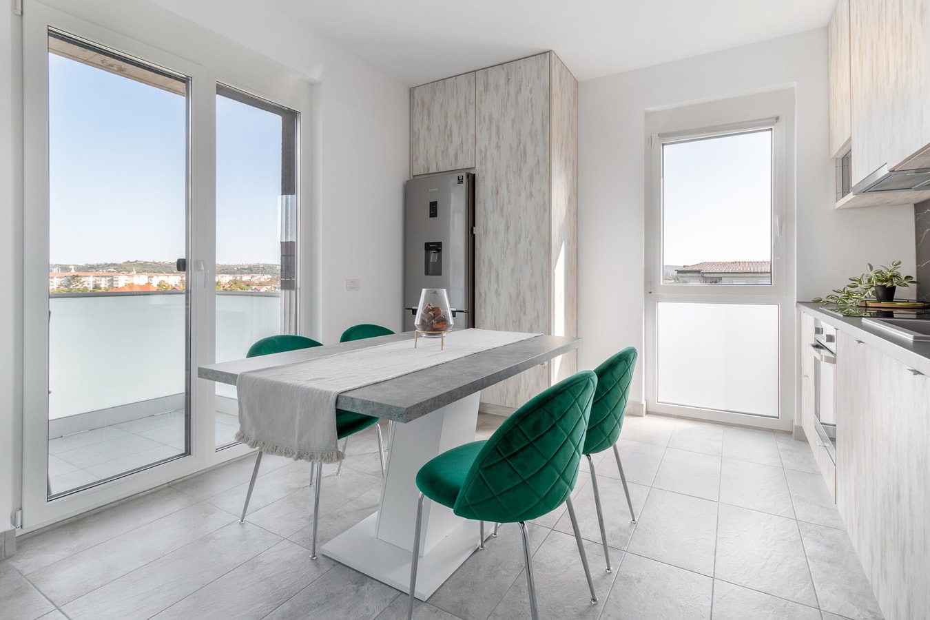 Vancouver Flat 7 FlatWhite Properties