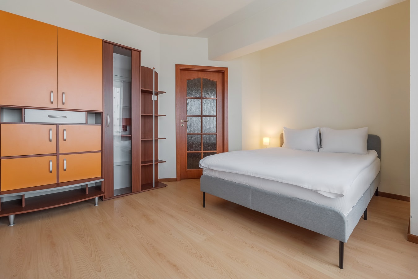 Scala Flat 10 FlatWhite Properties