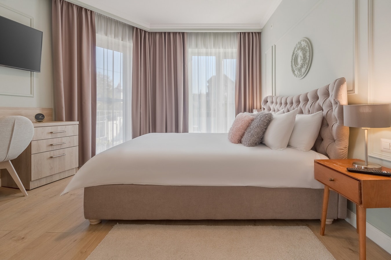 Dozsa Residence Five with shared jacuzzi 11 FlatWhite Properties