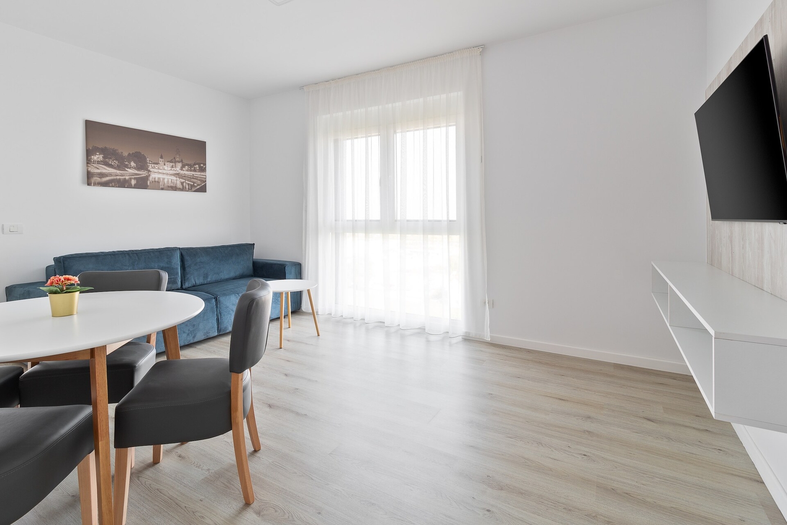 Porto Flat 5 FlatWhite Properties
