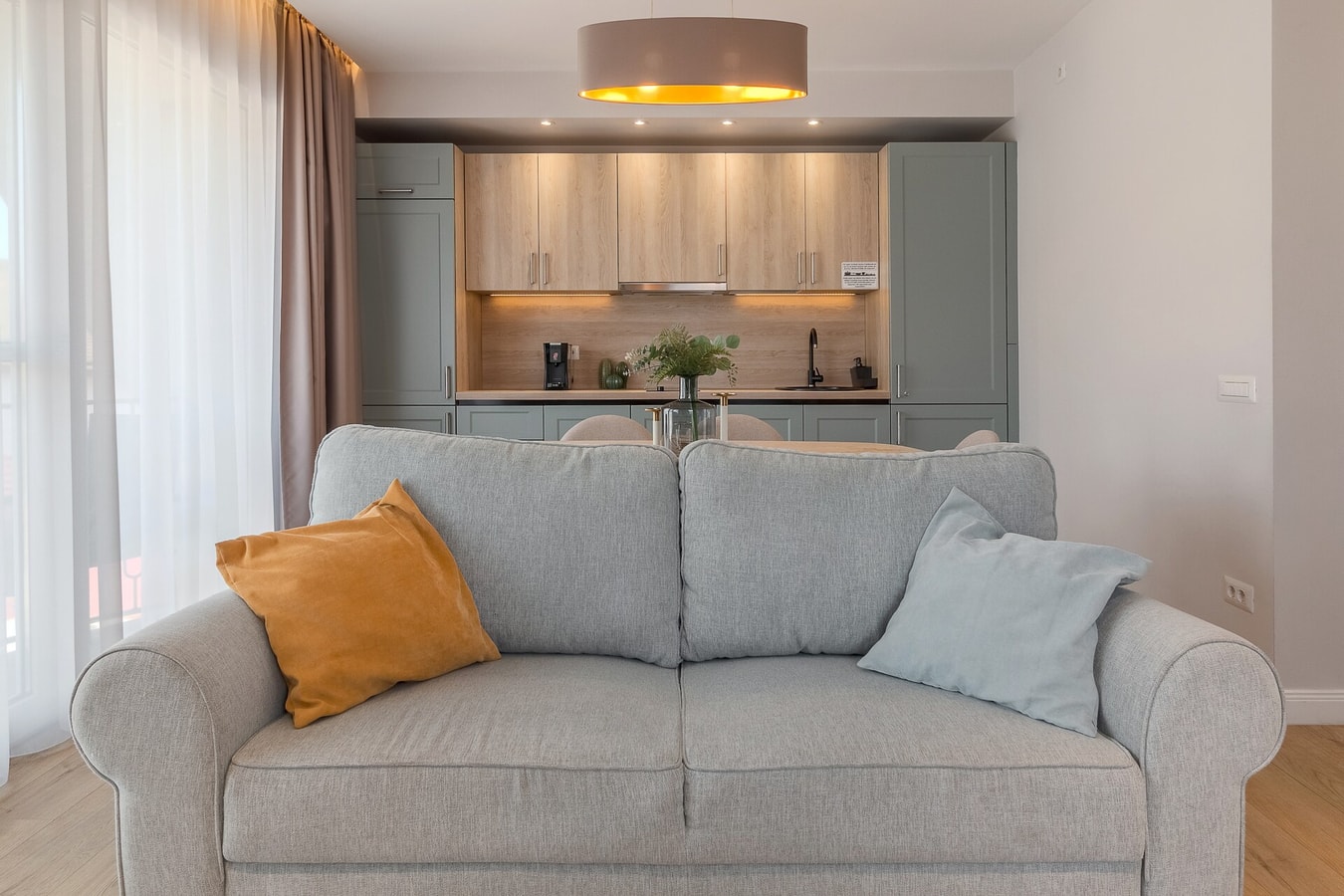 Dozsa Residence Four 6 FlatWhite Properties