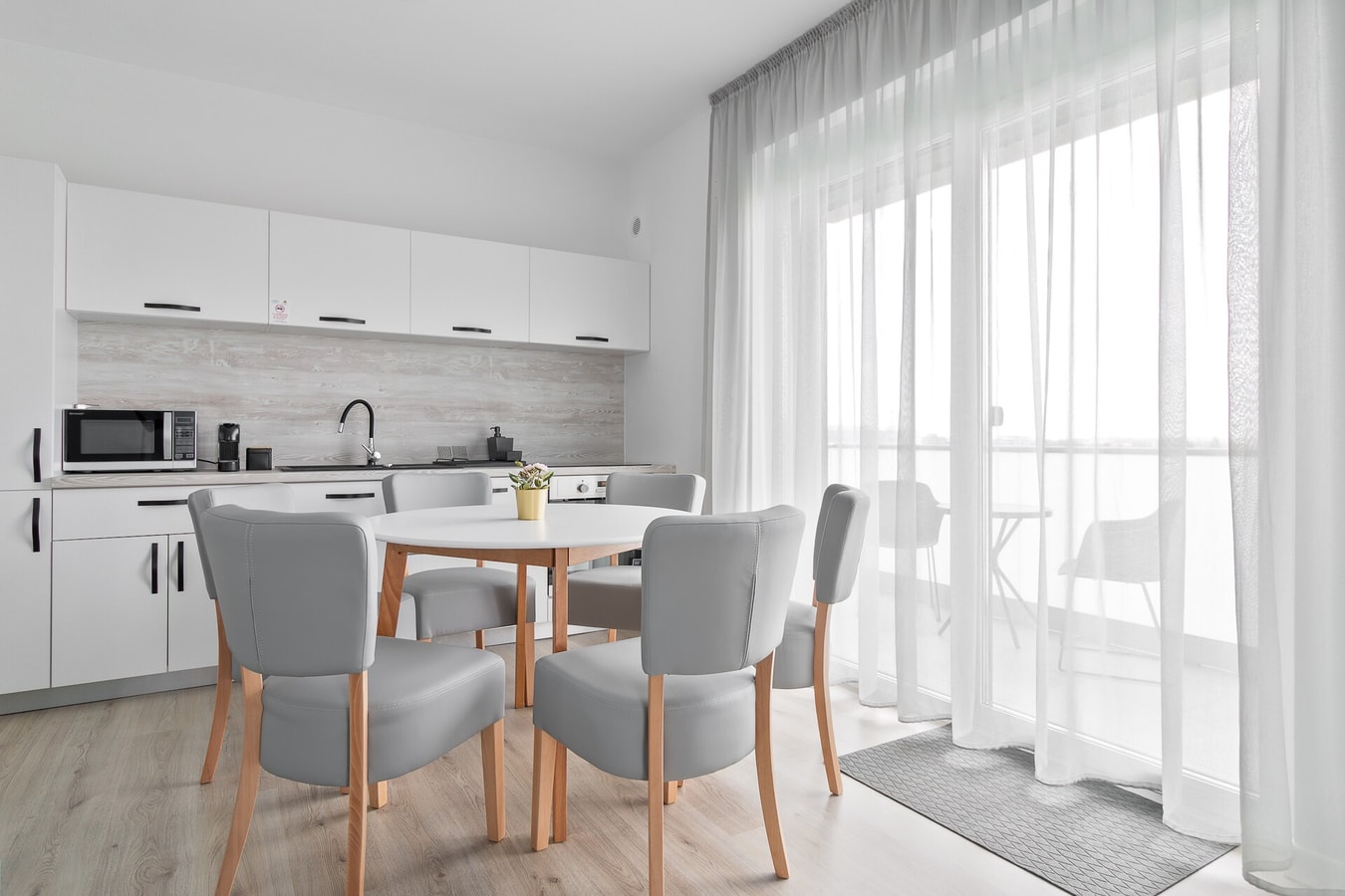 Atena Flat, two bedroom 18 FlatWhite Properties