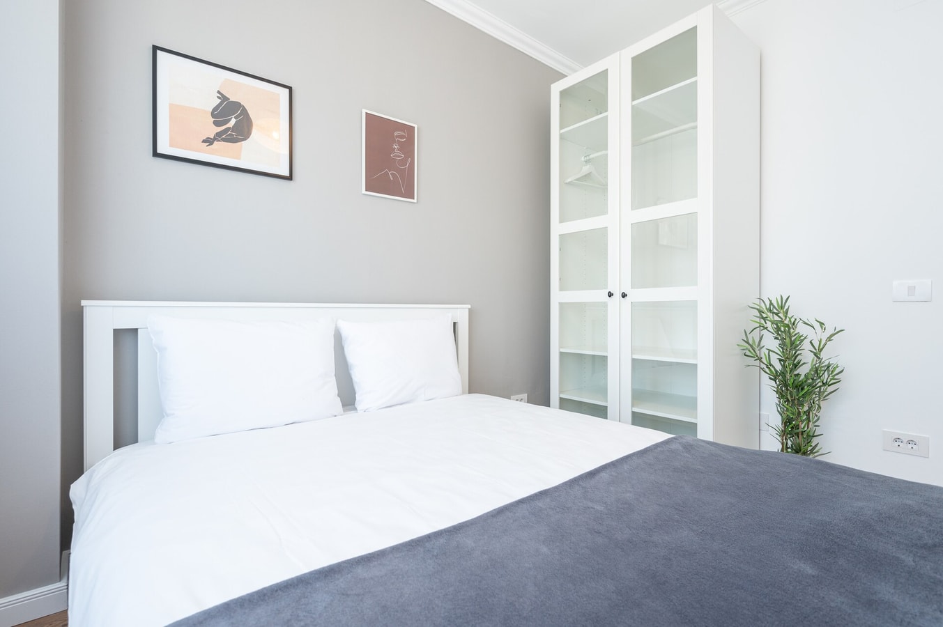 Brioni Flat 14 FlatWhite Properties