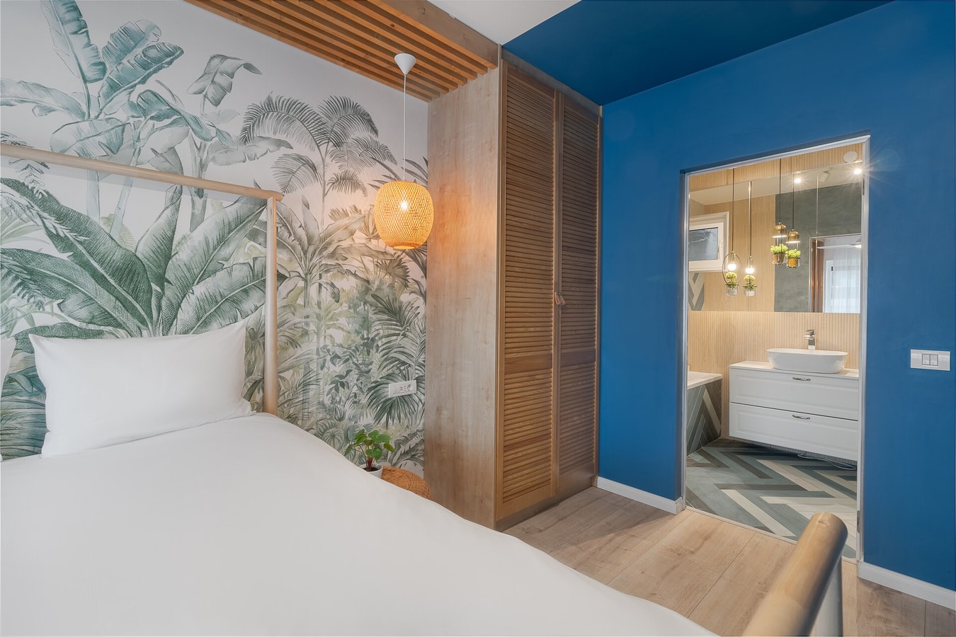 Narnia 19 FlatWhite Properties