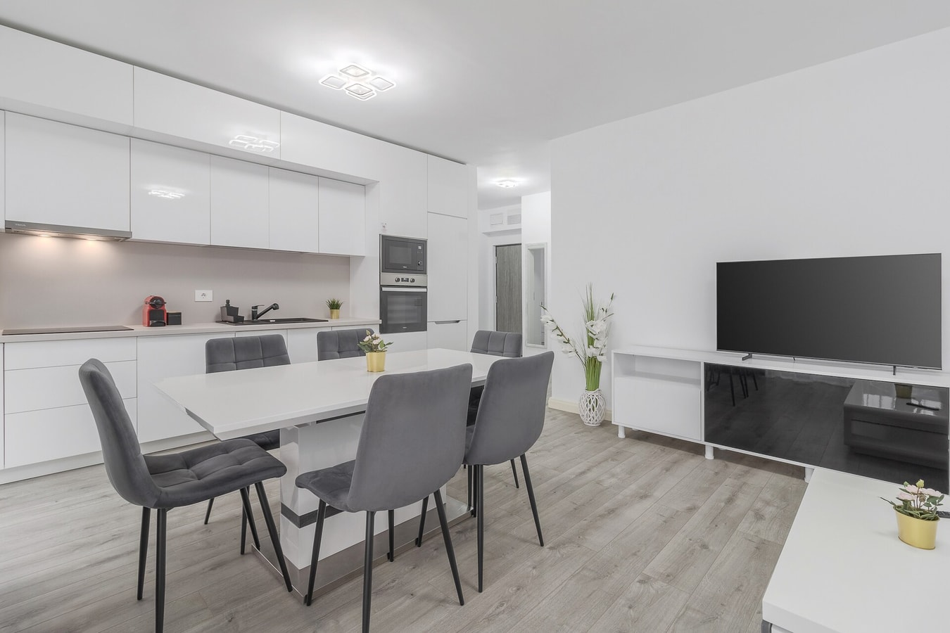 Pure Flat 8 FlatWhite Properties