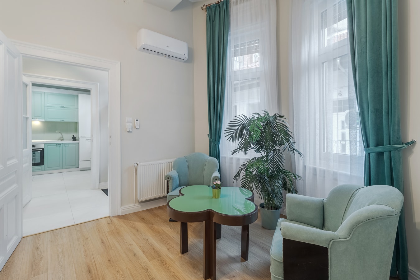 Pedestrian Bliss 5 FlatWhite Properties