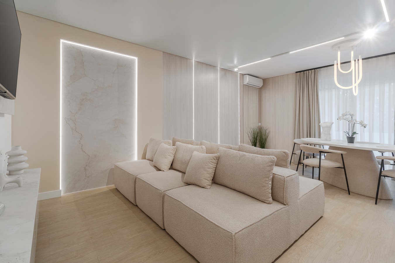 Lumiere Beige 8 FlatWhite Properties