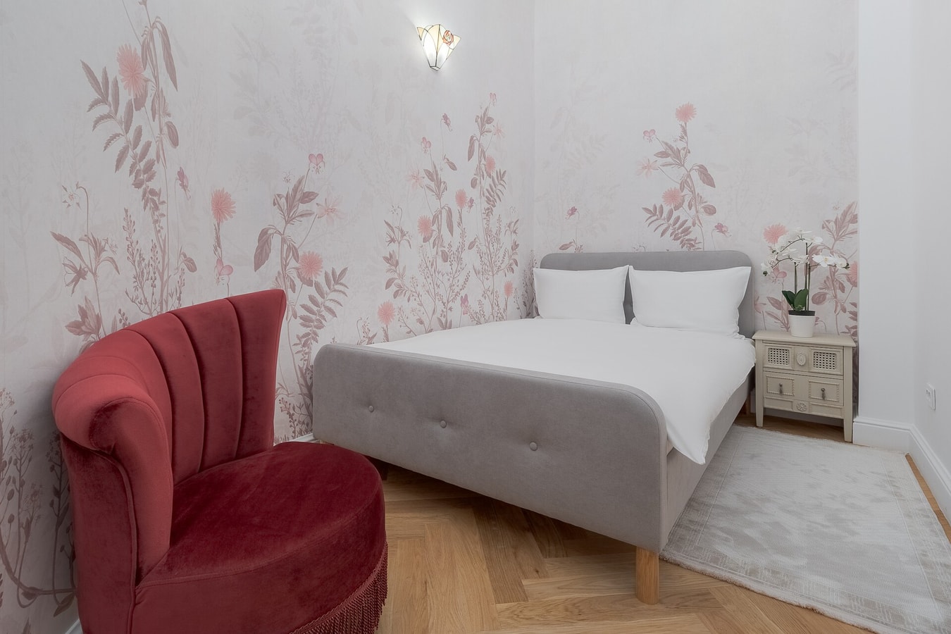 Arta Residence Four 9 FlatWhite Properties