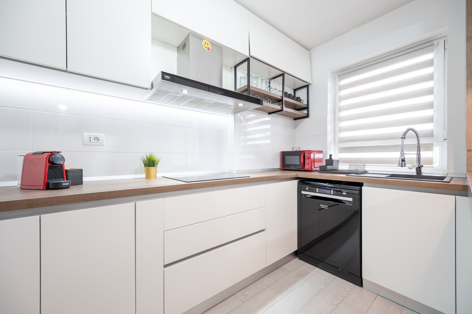 Napoli Flat 12 FlatWhite Properties