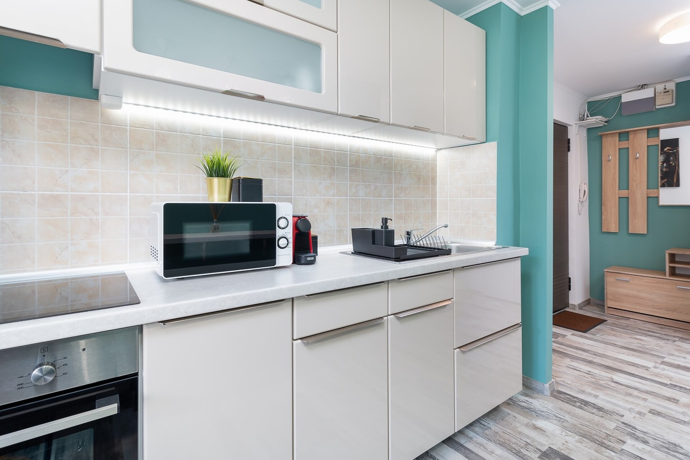 Decebal Flat 8 FlatWhite Properties