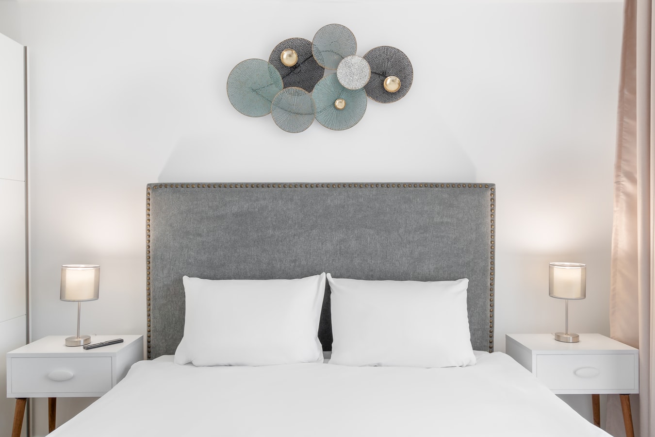 Vancouver Flat 8 FlatWhite Properties