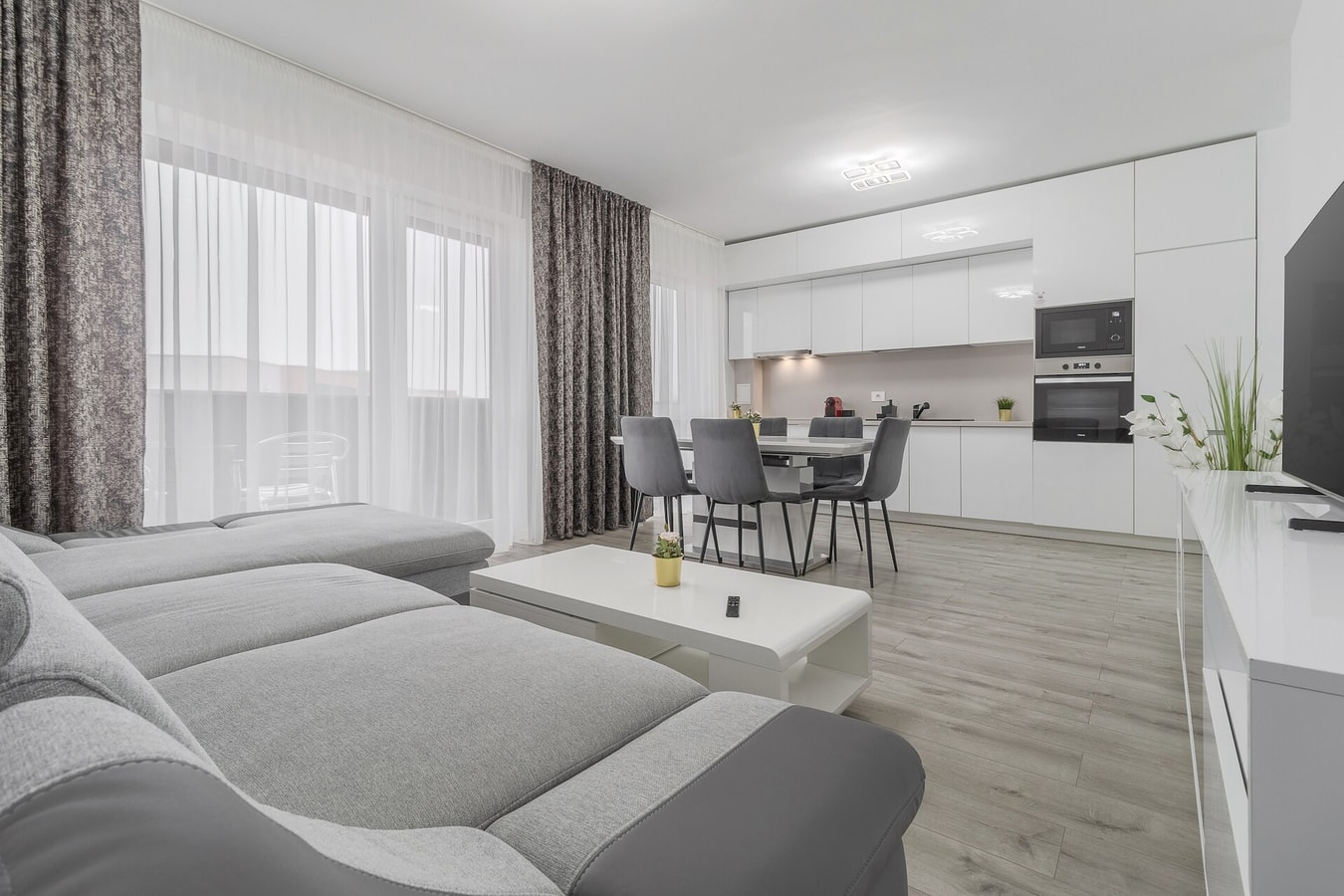 Pure Flat 7 FlatWhite Properties