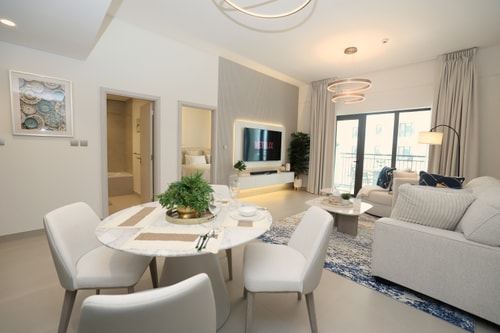 Yas Island Luxury Resort Living w/Pool & Golf View