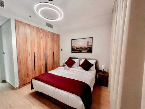 1 Bed Room Apartment 1 Min walking to Cleveland and Galleria Mall Maryah Island