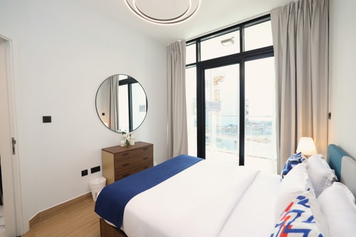 Central Stay 1 Bed Junior near Cleveland