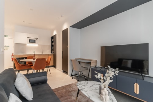 Cozy & Renovated-1Bedroom 1Bath-Av. de America